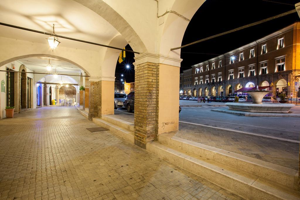 Palazzo Gentili San Severino Marche Exterior foto