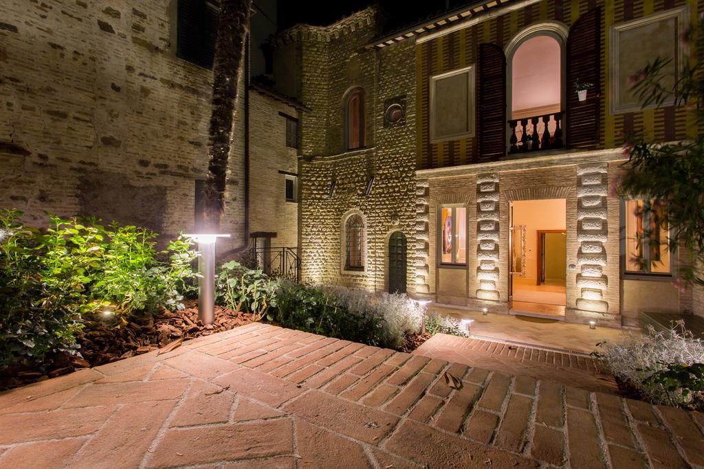 Palazzo Gentili San Severino Marche Exterior foto