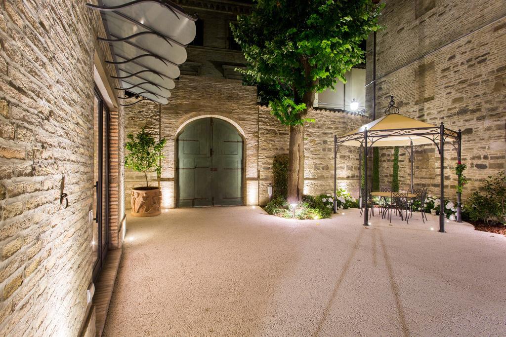 Palazzo Gentili San Severino Marche Exterior foto