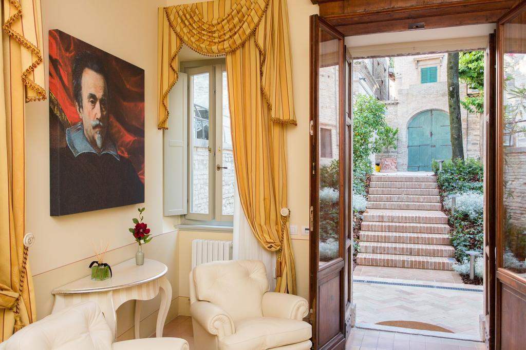 Palazzo Gentili San Severino Marche Exterior foto