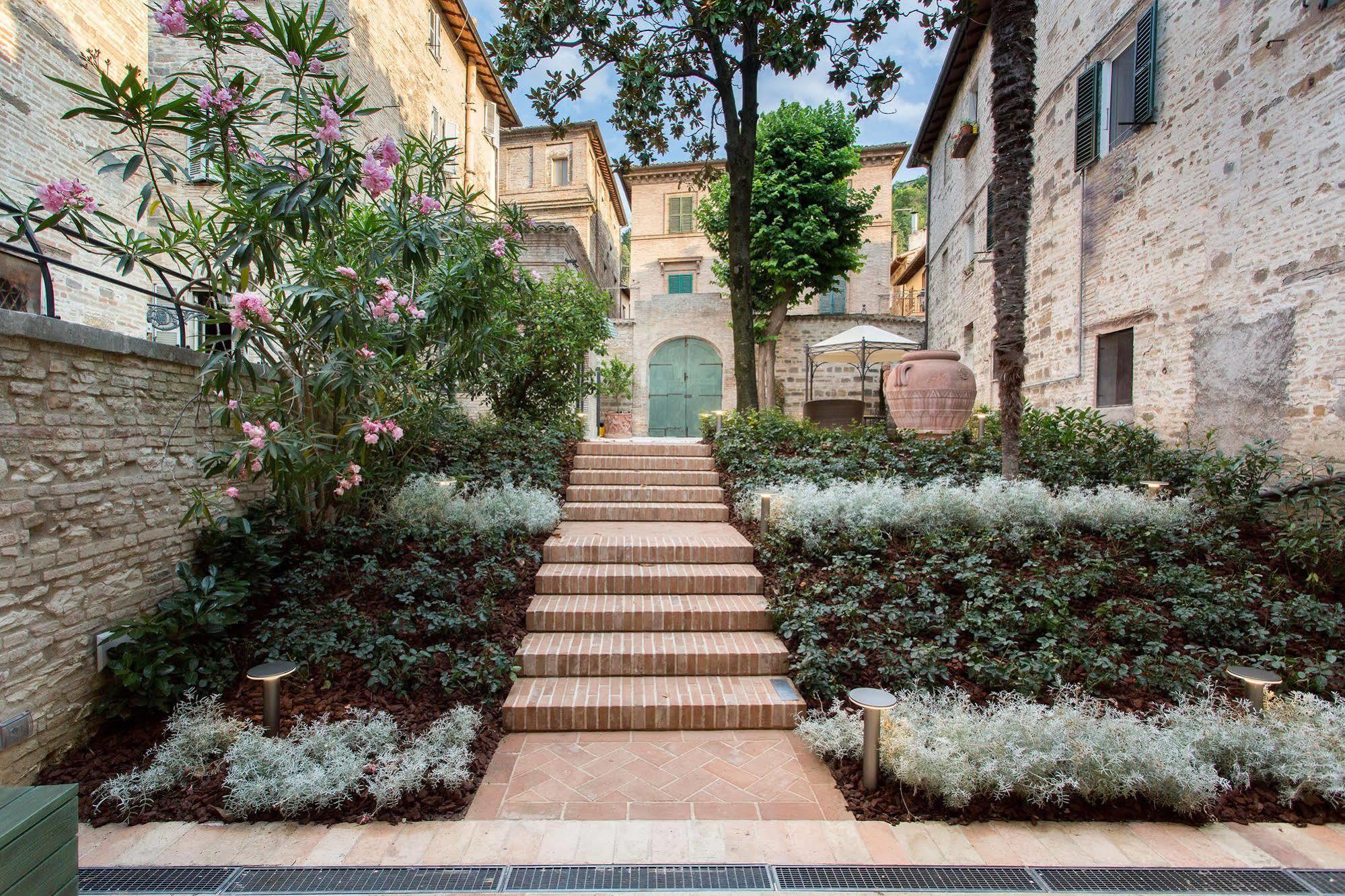 Palazzo Gentili San Severino Marche Exterior foto